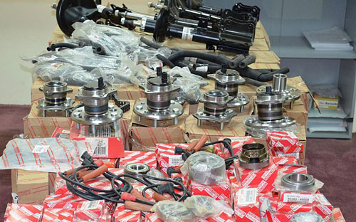 «التجارة» تُصادر كميات كبيرة من قطع غيار السيارات المقلَّدة في الطائف