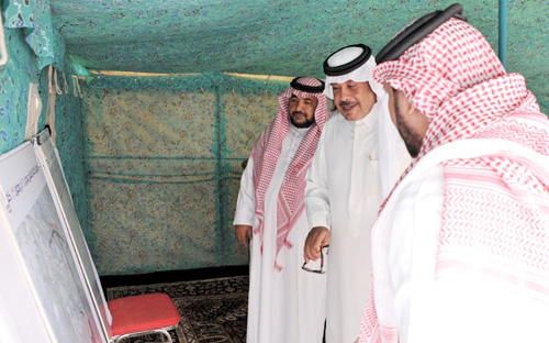 أمير منطقة الباحة يتفقد الطرق التي تنفذها الأمانة بقيمة 145 مليون ريال 