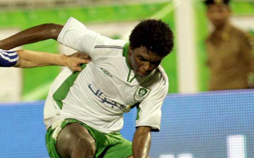 مدرب الأهلي يعدّ الموسى (لياقياً) لخلافة باخشوين