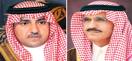 أمير منطقة الرياض وسمو نائبه يؤديان صلاة العيد بجامع الإمام تركي