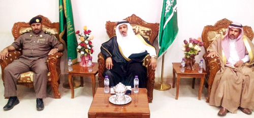 محافظ الغزالة يستقبل المهنئين بالعيد 