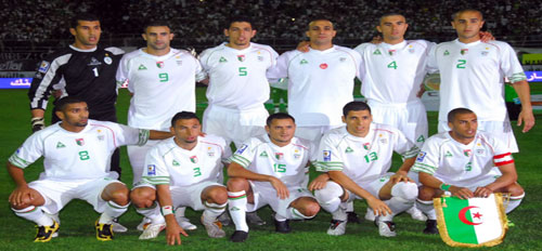 اتحاد الكرة الجزائري يدعو وسائل الإعلام والجماهير للوقوف وراء المنتخب 