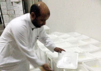 «التجارة» تنقذ مكة من 11 ألف كيلو مواد غذائية فاسدة