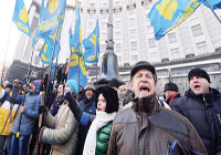 السلطة الأوكرانية تحذر المعارضة بعد الاتفاق «التاريخي» مع موسكو