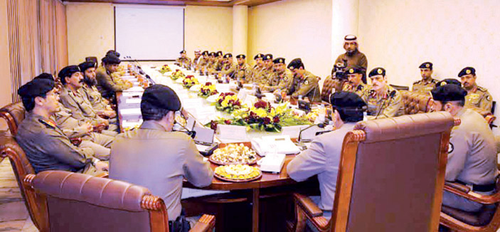 مدير الأمن العام يجتمع بمدير شرطة الرياض 