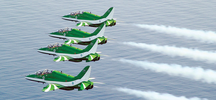 (الصقور السعودية) تقدم عروضها الجوية في معرض البحرين الدولي للطيران 