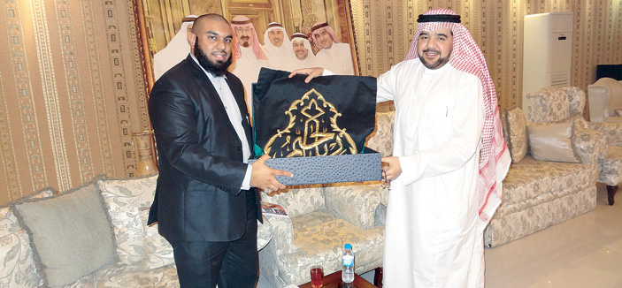 سفير السلام في الأمم المتحدة يؤكد اهتمامه بتعريف المشاهير بالإسلام ودور المملكة الريادي 