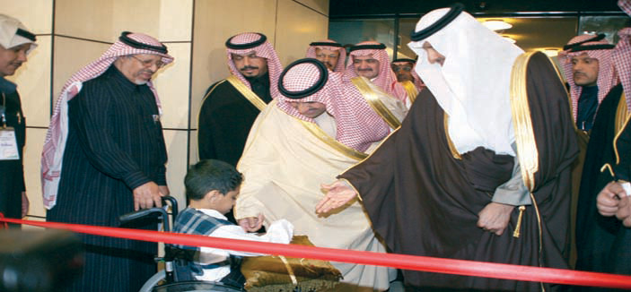 نائب أمير منطقة الرياض افتتح المعرض الأول لاختراعات خدمة المعوقين 