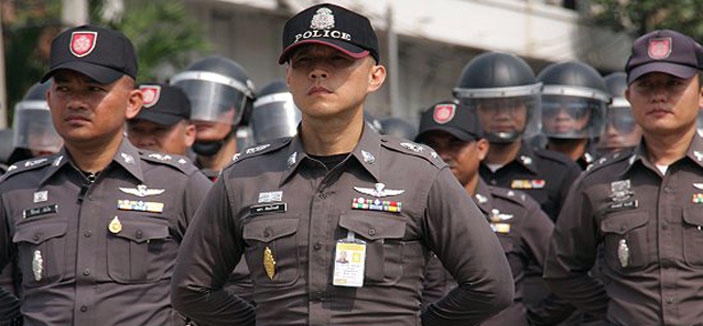 الشرطة التايلاندية تعتقل أحد قادة الاحتجاجات المناهضة للحكومة 