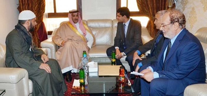 الأمير فيصل بن سلمان ينقل تعازي القيادة الرشيدة في ضحايا حريق المدينة 