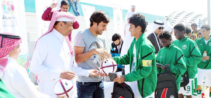 براعم الأخضر يتوج بالمركز الأول في المهرجان الخليجي 