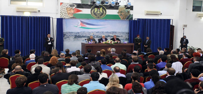 الرئيس عباس: يجب ألا نُضيع فرصة السلام.. وإذا كانت إسرائيل تريد دولة يهودية فلتذهب للأمم المتحدة 