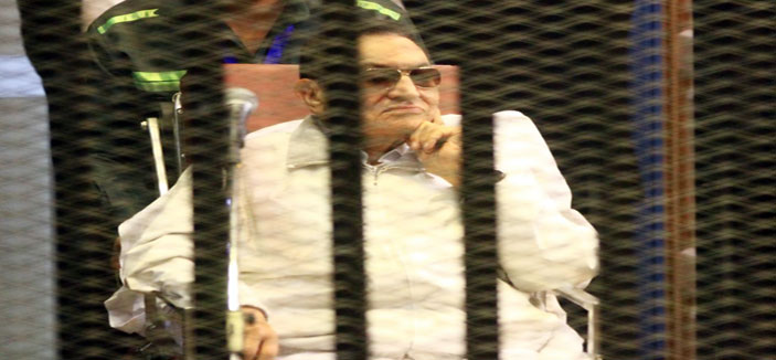 بدء محاكمة مبارك ونجليه بتهمة الاستيلاء على أموال عامة 