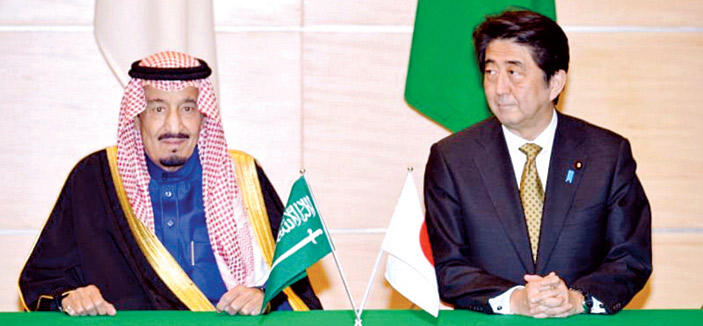ولي العهد ورئيس الوزراء الياباني يشهدان مراسم توقيع ثلاث اتفاقيات بين البلدين 