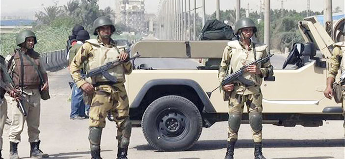 قوات الجيش والشرطة تكثف تواجدها بالميادين والشوارع لمواجهة مظاهرات الإخوان 