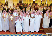 النائب الثاني أدى صلاة الميت على الأمير عبدالرحمن الفيصل