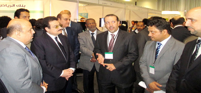 جناح «سار» يشهد إقبالاً كبيراً من الخريجين في كافة التخصصات 