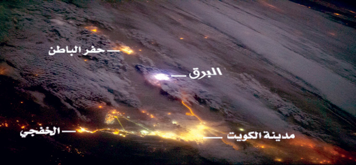 تصوير فضائي نادر لظاهرة «البرق» شمال المملكة 