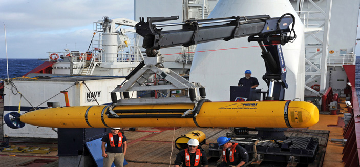 الغواصة اللآلية تستأنف البحث عن الطائرة الماليزية المفقودة 