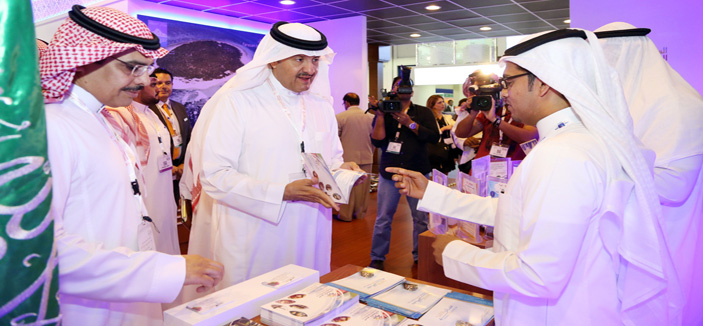 الأمير سلطان بن سلمان زار جناح المملكة في ملتقى سوق السفر العربي بدبي 