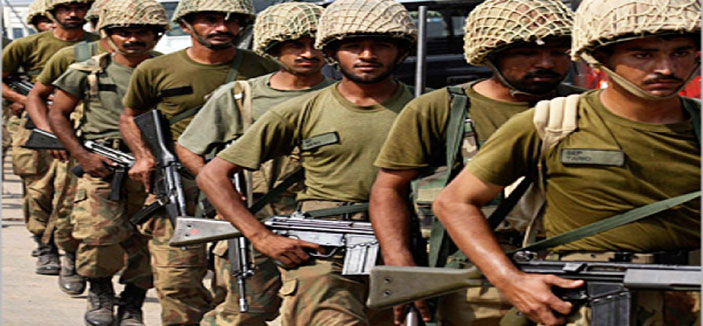 الجيش الباكستاني يعتقل 60 مشتبهاً به في عملية عسكرية بوزيرستان 
