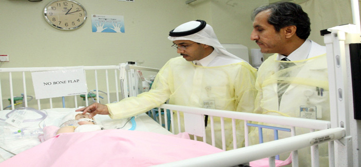 حالة التوأم السعودي مستقرة وإزالة أجهزة التنفس الاصطناعي عنهما 