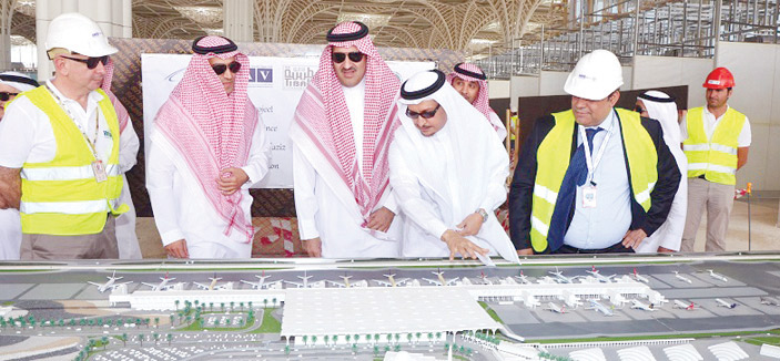 الأمير فيصل بن سلمان تفقد مشروع مطار الأمير محمد بالمدينة ويحث على سرعة استكماله 