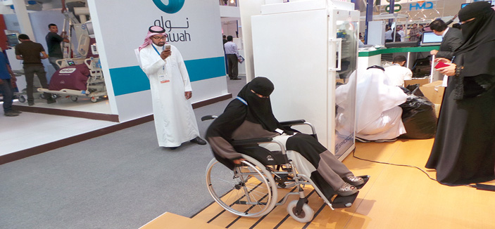 زوار المعرض الصحي السعودي: من يستغل مواقف ذوي الإعاقة يعتبر أنانياً ومتعدياً على الحقوق 