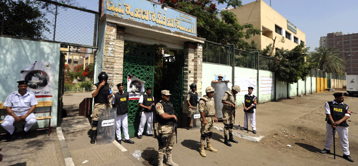إجراءات أمنية مشددة لتأمين اليوم الثاني من انتخابات الرئاسة بمصر 