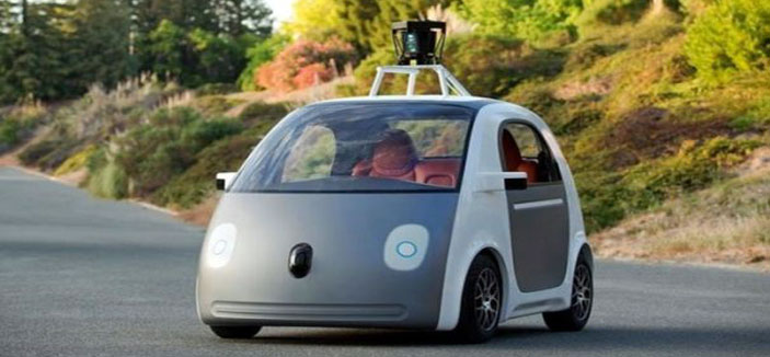 جوجل تصمم سيارة تسير بدون عجلة قيادة ولا سائق 