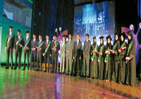 سفير المليك بإسبانيا يرعى حفل تخرّج المدرسة السعودية بمدريد