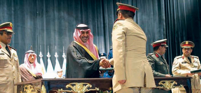 الأمير تركي بن عبدالله رعى تخريج طلبة كلية القيادة والأركان 