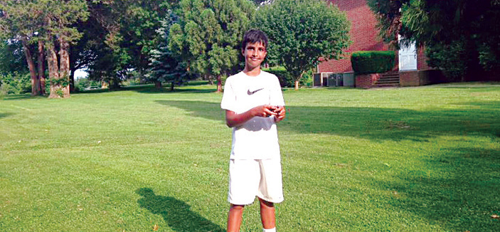 نجم أخضر التنس سعود الحقباني الصغير يتوج ببطولة جورج تاون 