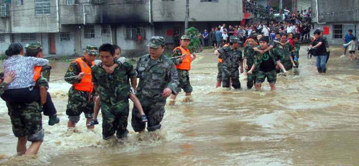 الصين في حالة تأهب بعد عواصف وفيضانات أودت بحياة 27 شخصاً 
