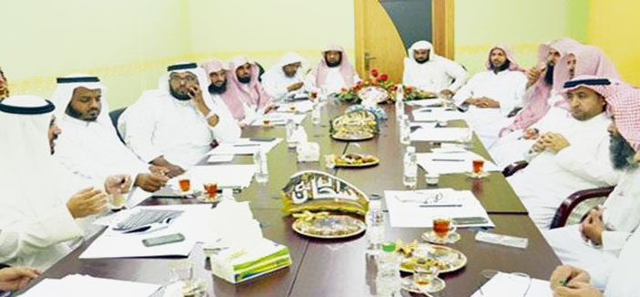 نسدد فواتير وإيجارات أسر السجناء عبر (تراحم) 