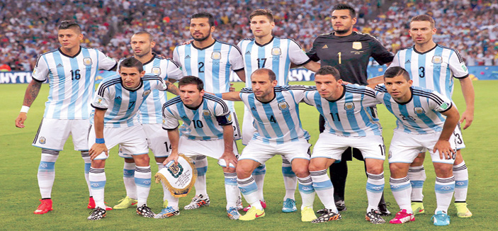 زيكو : الأرجنتين يمكنها التأهل لنهائي المونديال 