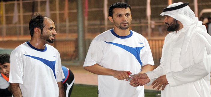 حربي التعاون يشيد بدورة بلدية عنيزة ويؤكد: هي جامعة للمواهب 