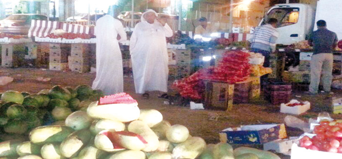 أمانة منطقة الرياض: حملتان على منفوحة والبطحاء ومصادرة 3350 نوعاً من الخضراوات 