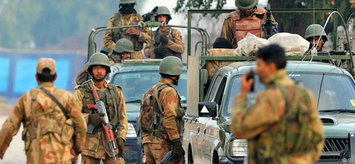 تبادل لإطلاق النار على بعد كيلومترات من مقر رئيس الوزراء الباكستاني   