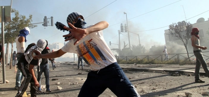 الجيش الإسرائيلي يعتدي على المرابطين في المسجد الأقصى .. ومواجهات واسعة في القدس 