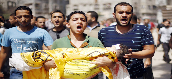 إسرائيل تستهدف مستشفيات غزة .. والشهداء يتجاوزون 300 شهيد 