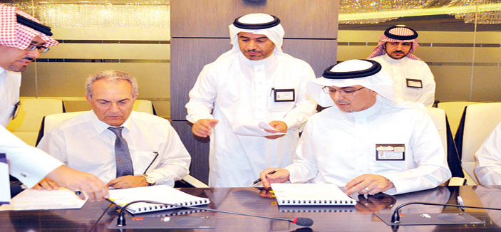 «الكهرباء» توقع 3 عقود بـ(1,1)مليار ريال 