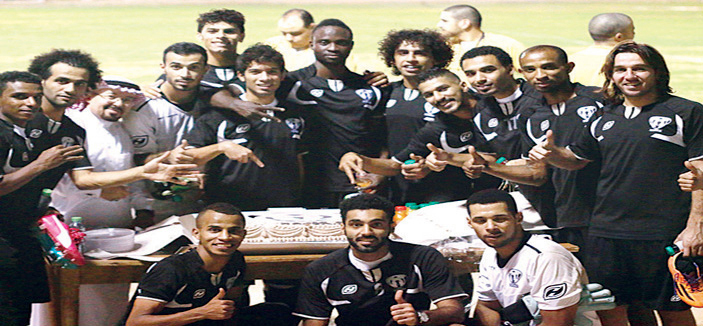 هجر يستأنف تدريباته باللياقة والتكتيك ووصول بطاقتي منصور وجورجي 