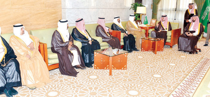 الأمير تركي بن عبد الله استقبل رئيس ومسؤولي هيئة الإذاعة والتلفزيون ومحافظي محافظات منطقة الرياض 