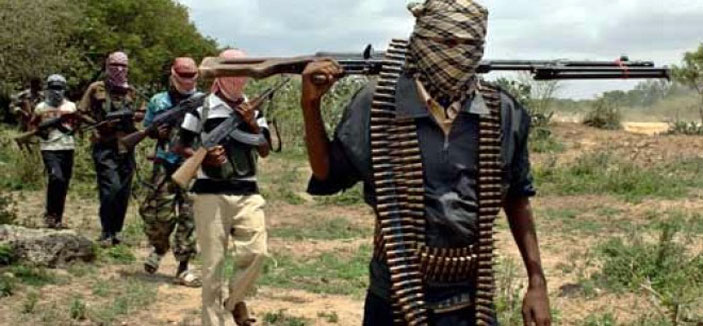 مقتل 18عنصراً من القاعدة و10جنود يمنيين في كمينين واشتباك 