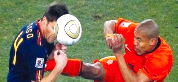الارتجاج في المخ يجعل لاعبي كرة القدم أكثر عرضة لإصابات أخرى 