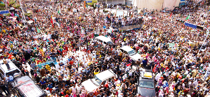 معارضان باكستانيان يواصلان الاحتجاجات حتى يستقيل نواز شريف 