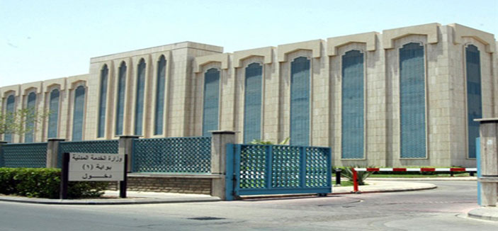 صرف بدلات ( 15% و 10% ) للعاملين داخل الحرمين 