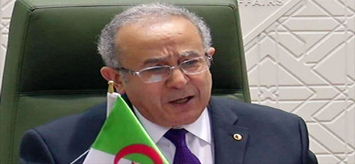 الجزائر تستبعد التدخل العسكري في ليبيا وتدعو للحل السياسي 