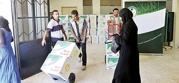 الحملة الوطنية السعودية لنصرة الأشقاء السوريين توزع الحصص الغذائية في جبل لبنان 